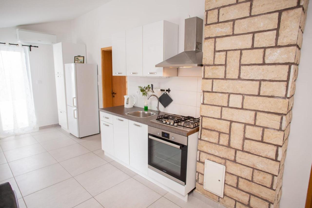 Yucca Apartment Novalja