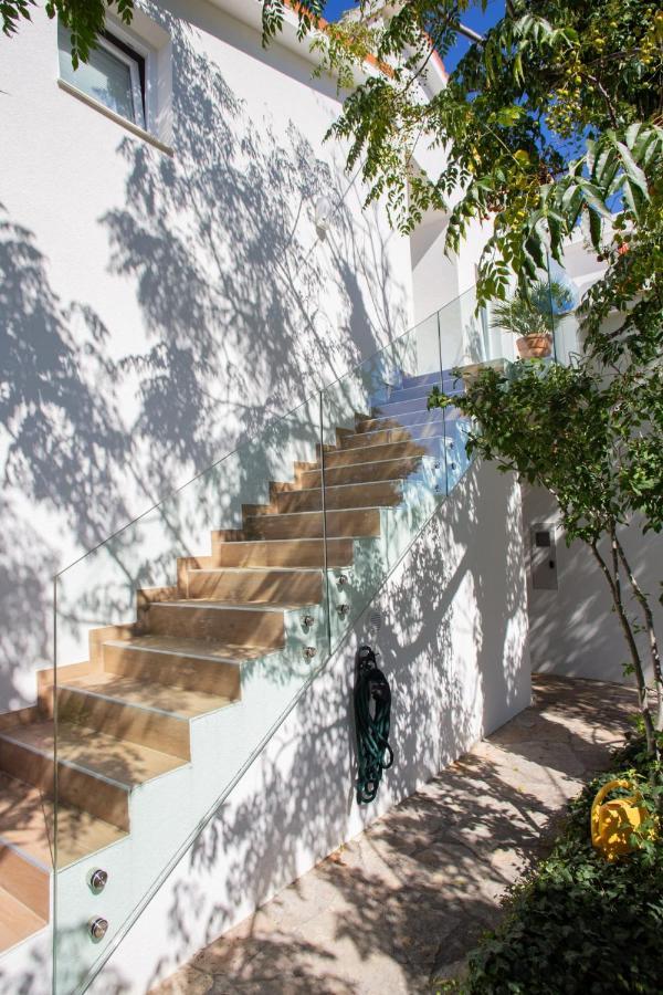 Yucca Apartment *
